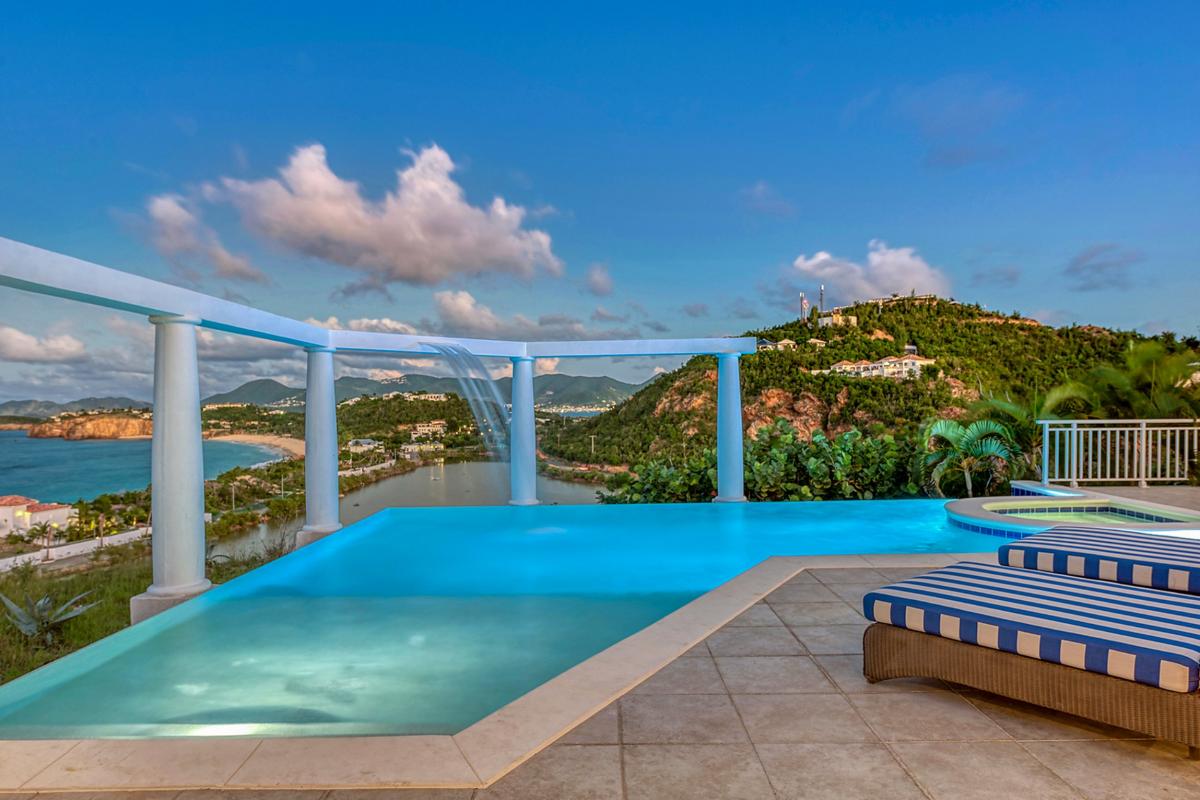 Luxury Pool Villa St Martin - Evening Pool View